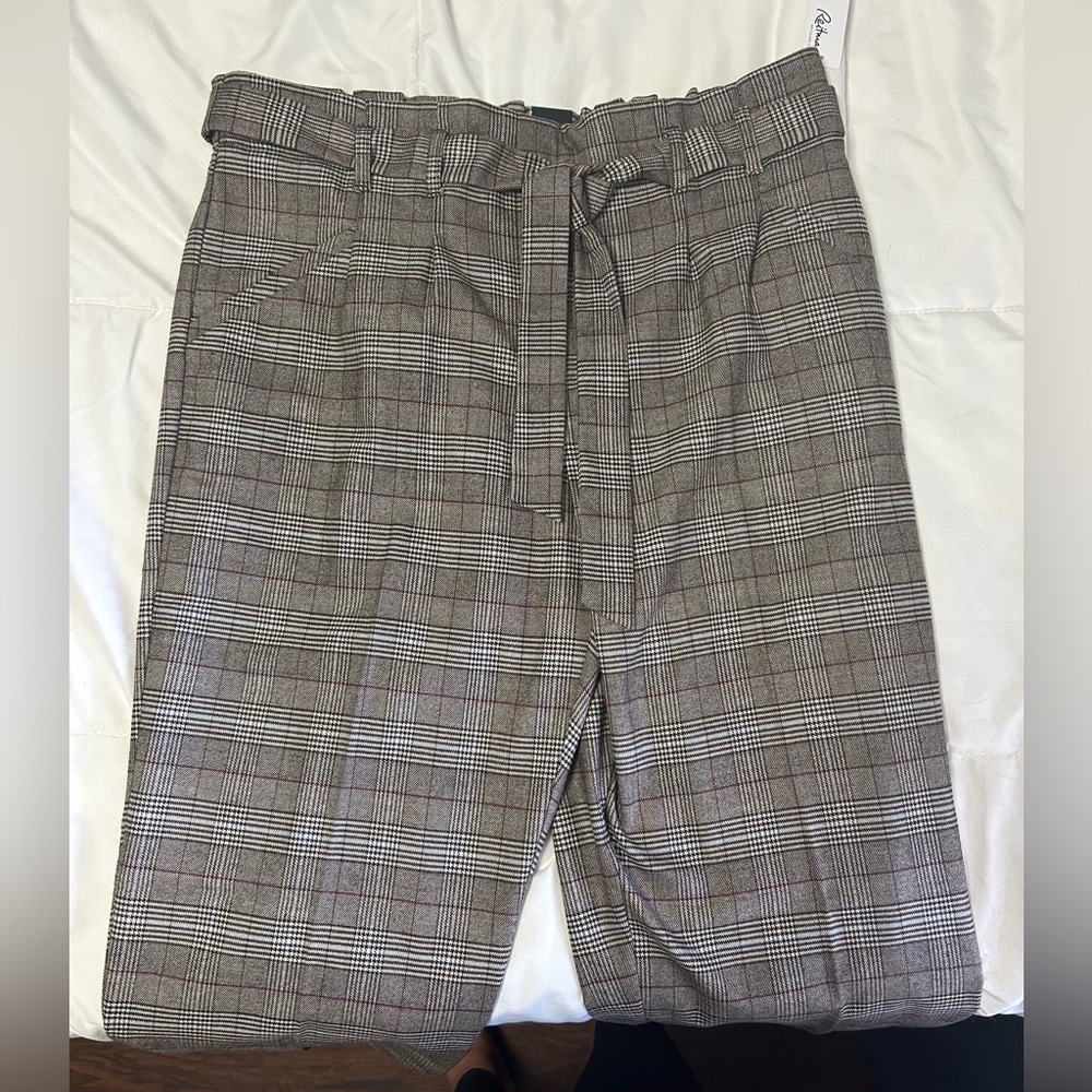 Reitmans Gray Plaid Paperbag Pants. New. - Picture 1 of 7